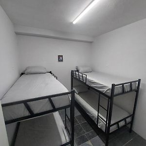 Habitación para Mujeres Compartida